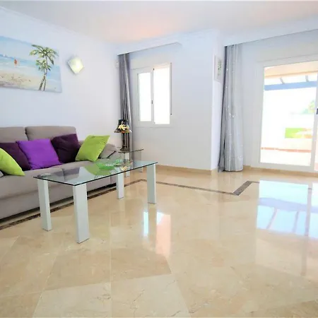 Amara Apartment *